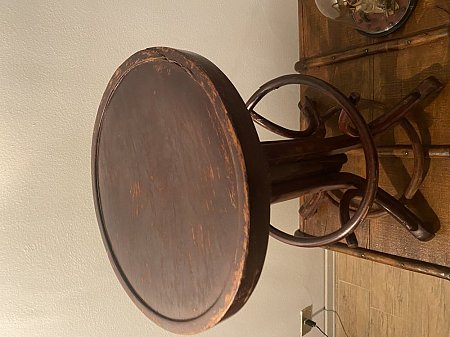 sgabello thonet
