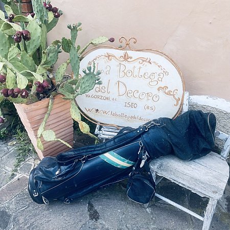 sacca da golf con mazze vintage