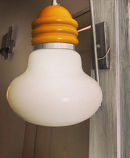 applique Artemide 